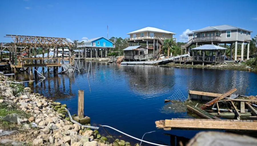 من أسوأ العواصف بالتاريخ الحديث.. 60