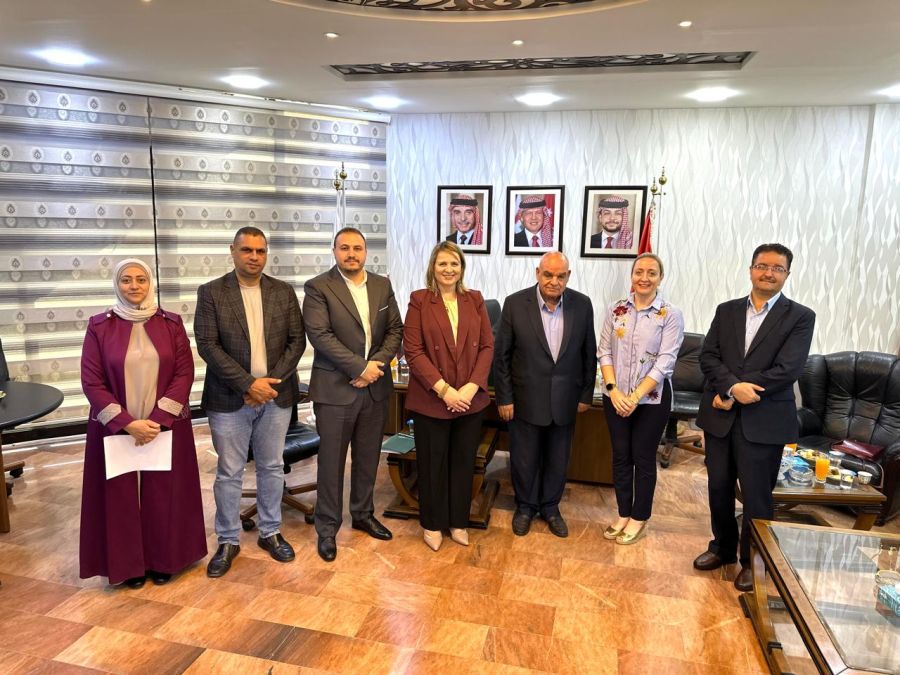 غرفة تجارة إربد تستقبل السفيرة الإيرلندية