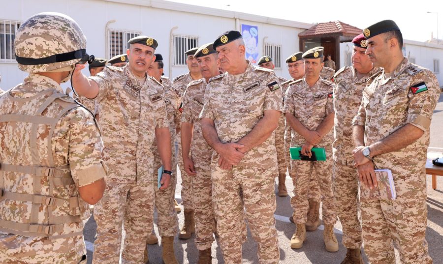 رئيس هيئة الأركان المشتركة اللواء يوسف