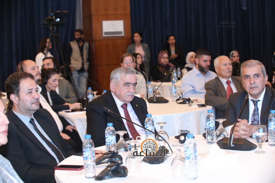 عبيدات يرعى (مؤتمر الانتقال الديمقراطي والسياسي