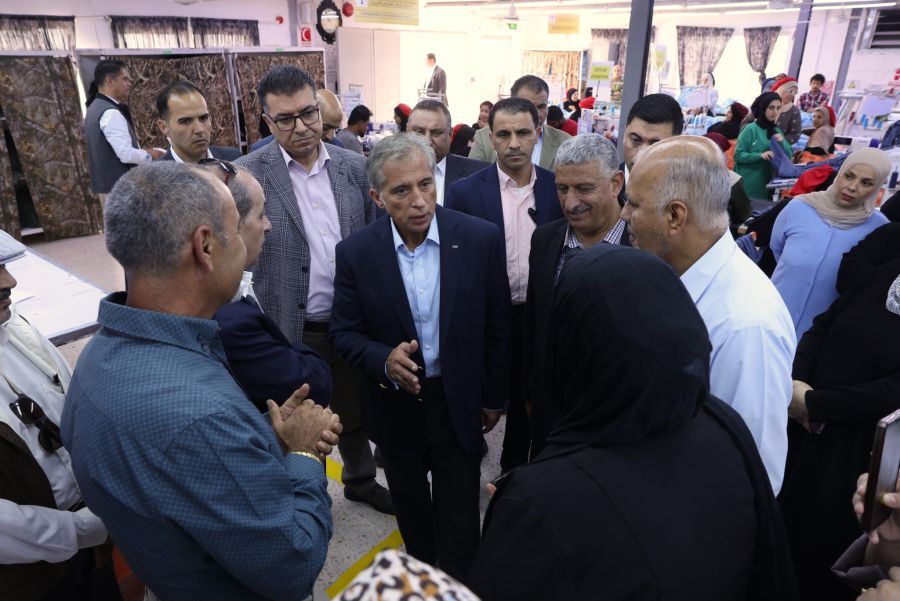 رئيس الوزراء يزور سبعة مواقع في