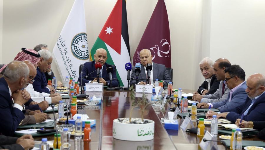 وزير العمل: ملتزمون بشراكة حقيقية مع