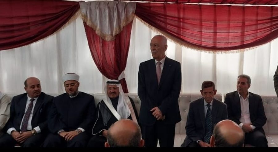 مندوبا عن الملك وولي العهد.. العيسوي