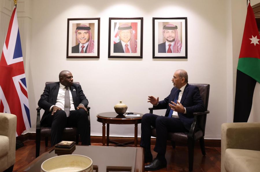 الصفدي و ديفيد لامي يؤكدان ضرورة