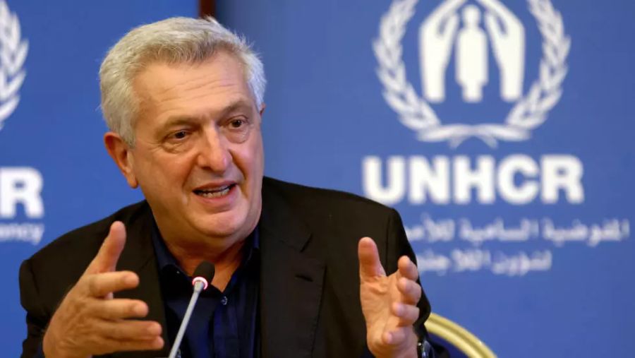 نصف مليون شخص من البدون تجنّسوا