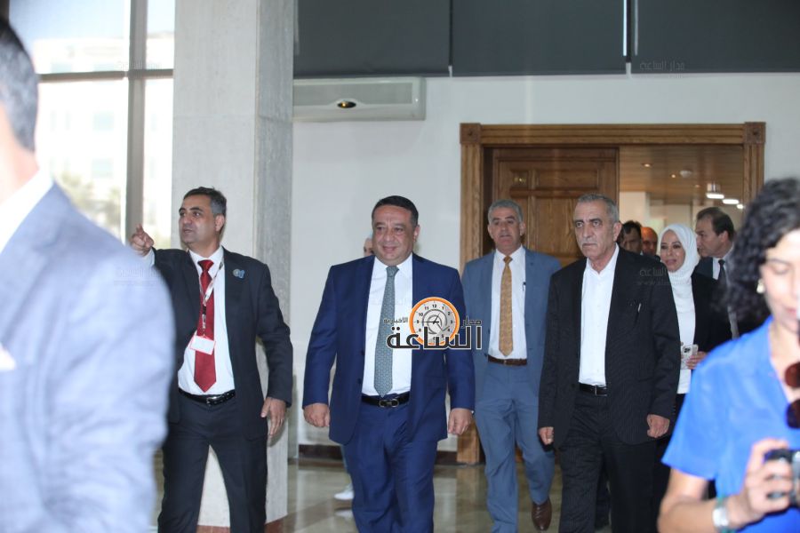 الداوود يفتتح معرض عمان الدولي السادس