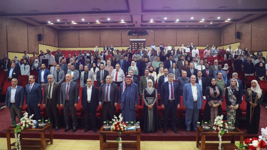 كلية طب الأسنان بجامعة الزرقاء تحتفل