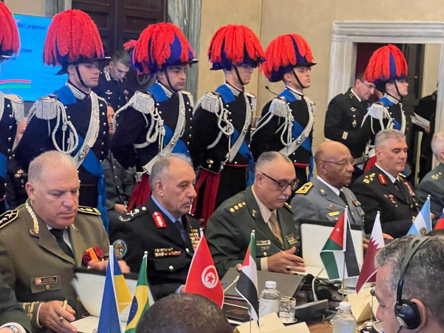 مدير الأمن العام يشارك في الاجتماعات