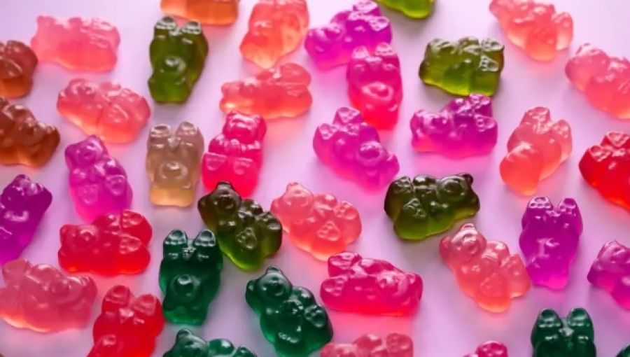 حلوى شهيرة تحتوي على سم مهلوس..