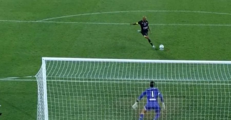 بين اللقطة ومسؤولية القائد.. ركلة جزاء