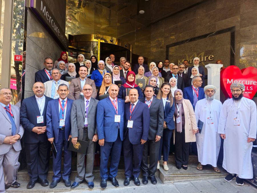 مؤتمرون يدعون لتعزيز مهارات القيادة الإبداعية