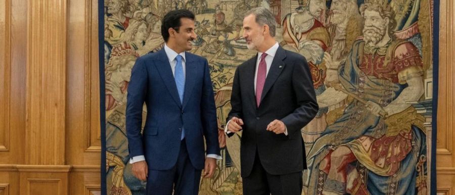 أمير قطر يعرض على إسبانيا المساعدة
