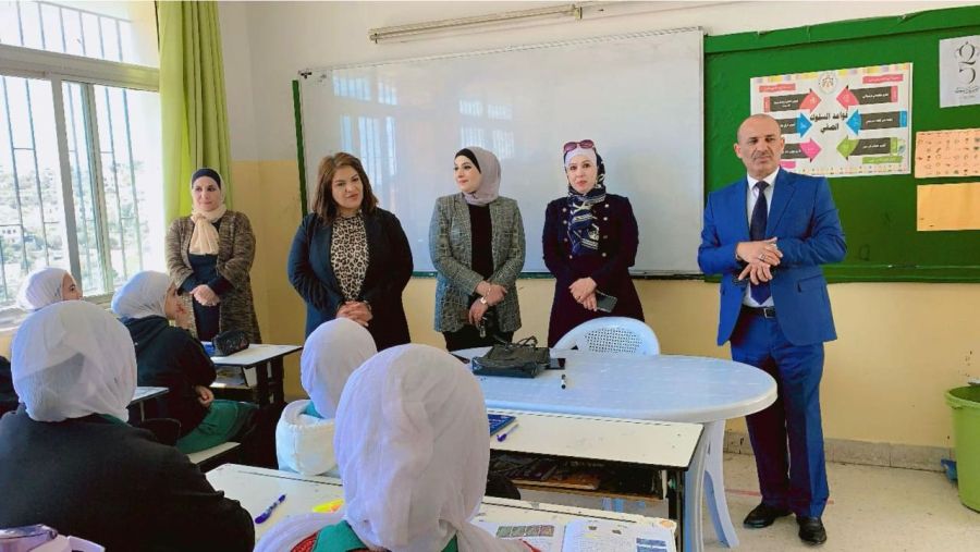 العجارمة في زيارة تفقدية لمدرسة الزيود