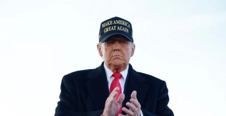 ترامب يتعهد بتشديد سياسة الهجرة حال