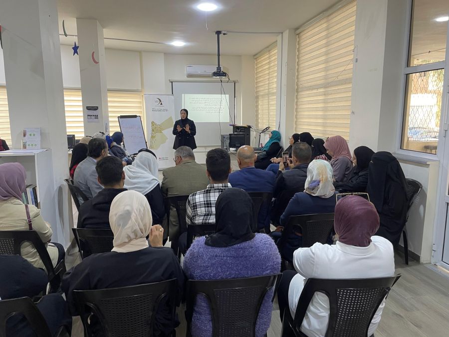 الإعلامية ليندا المواجدة في ورشة عمل