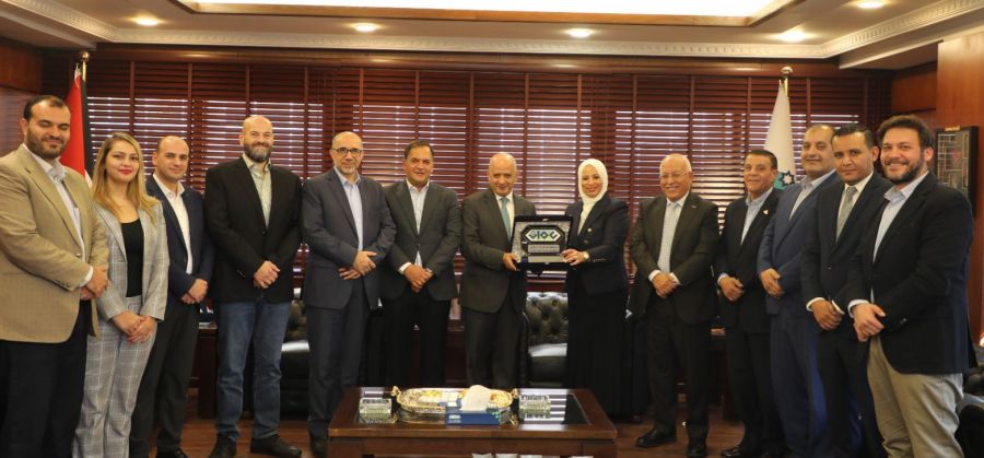 الحاج توفيق يدعو لفتح مكتب بريد