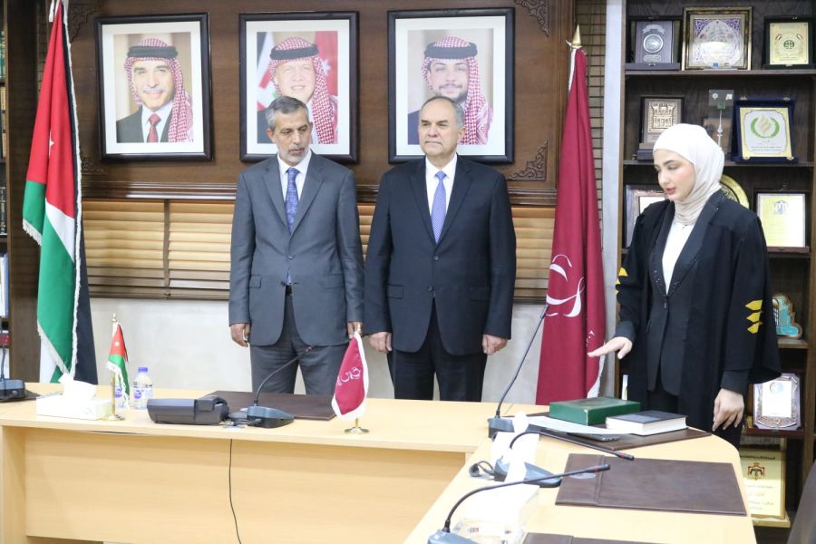 ٧٨ محاميا يؤدون اليمين القانونية أمام