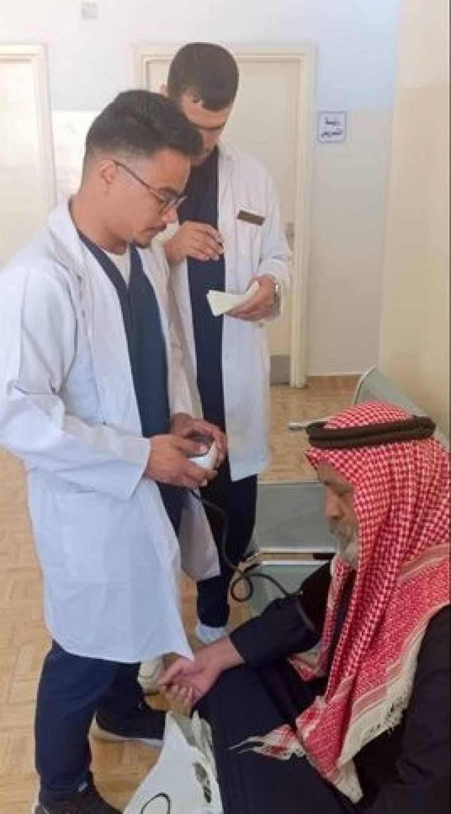 تمريض الزرقاء تعقد يوم صحي مع