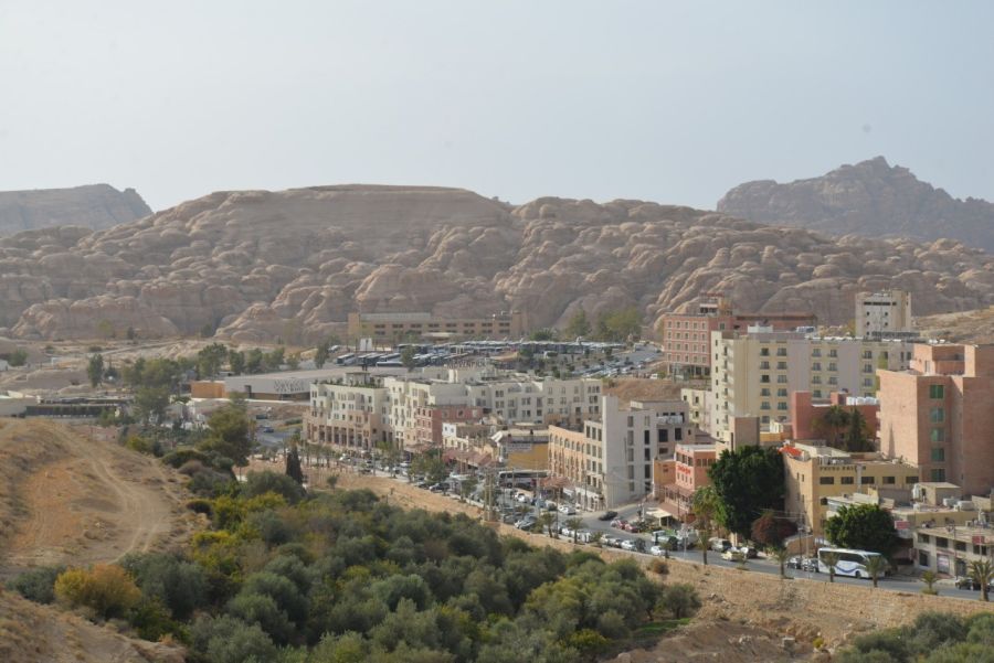 دعوة للحكومة لتعديل قانون إقليم البترا: