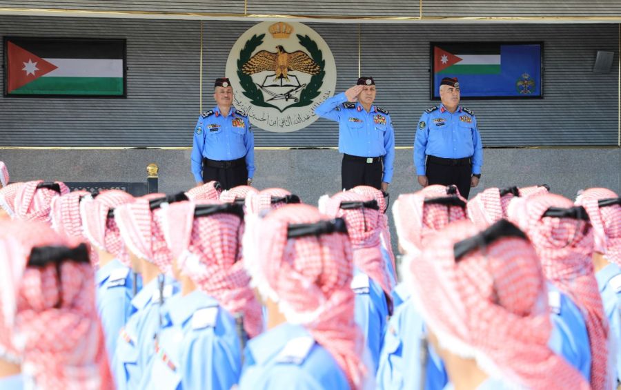 مدير الأمن العام يرعى حفل تخريج