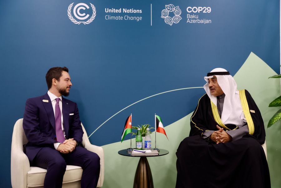 ولي العهد الأمير الحسين يلتقي الشيخ