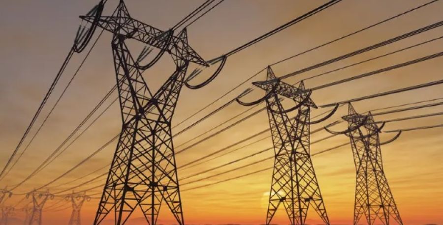 واقعة غريبة.. انقطاع الكهرباء عن قرية