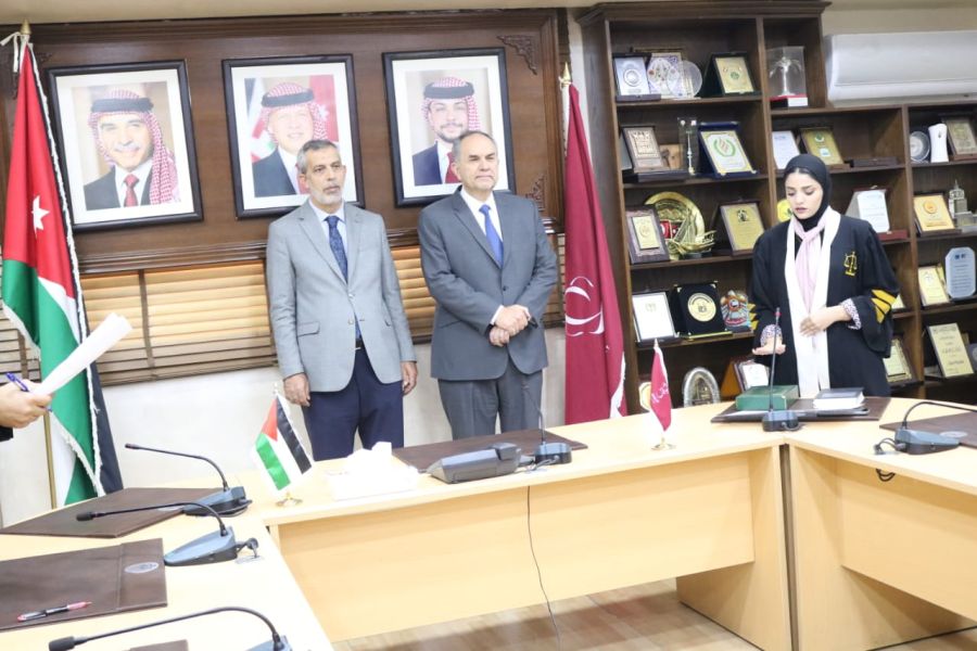 ٧٩ محاميا يؤدون اليمين القانونية أمام