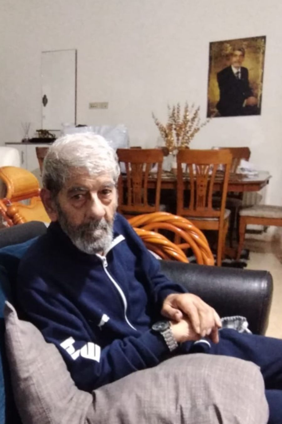 لمن شاهده.. ثمانيني أردني خرج ولم