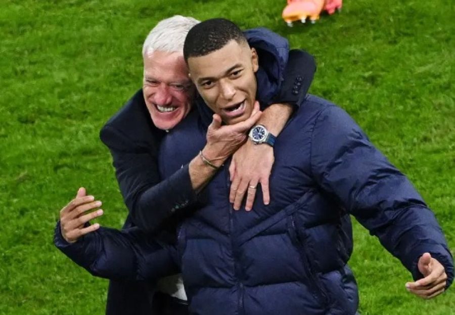 ديشامب: مبابي ليس سعيدا في ريال