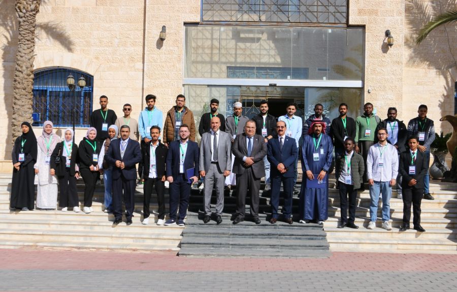 رئيس جامعة الزرقاء يلتقي بممثلي الجاليات