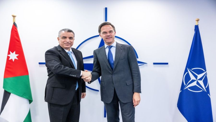 الناتو: مهتمون بتعزيز علاقات الشراكة مع