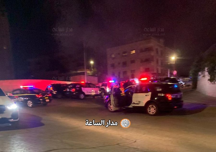 شاهد.. الأمن يغلق مداخل في الرابية