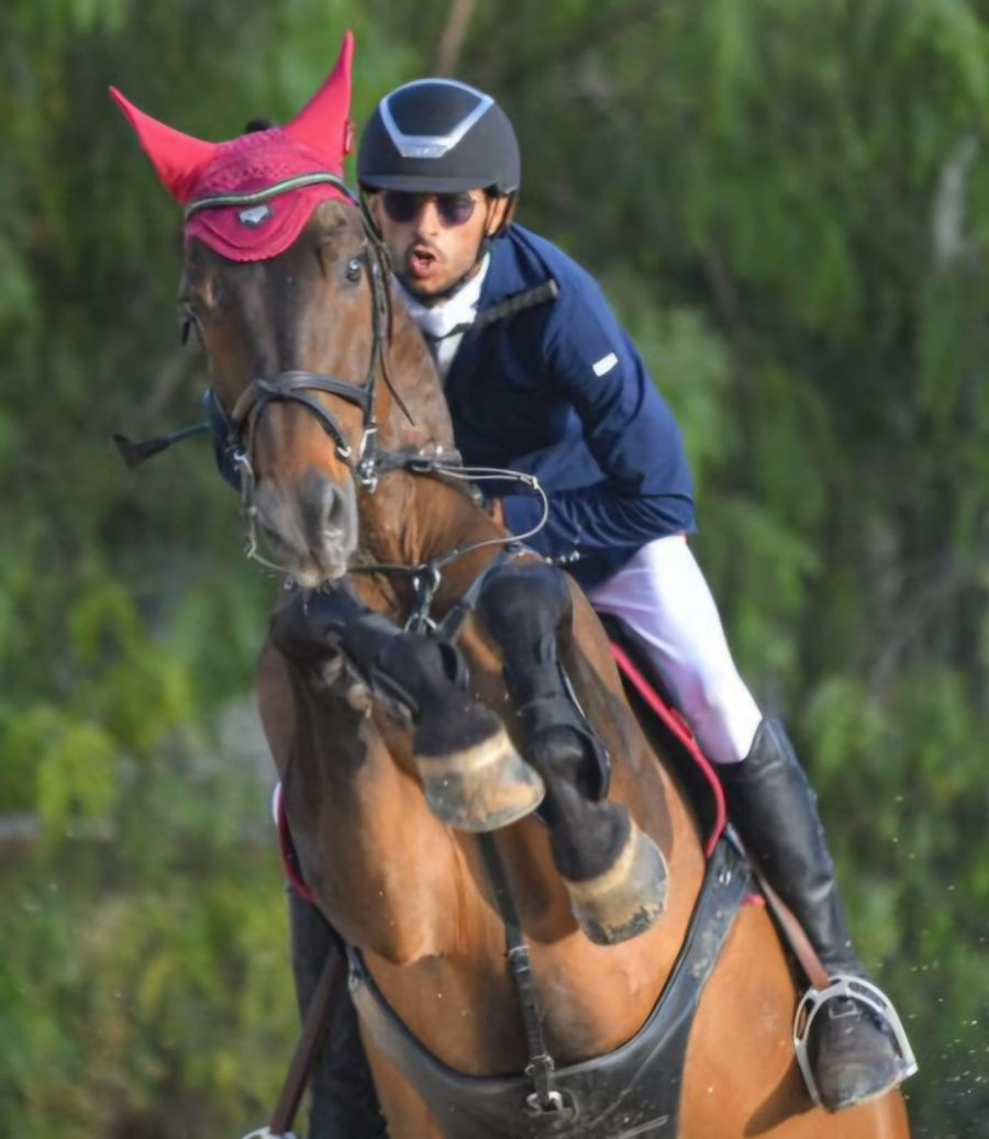 الفارس محمد أبو سمرة يستعد للمشاركة