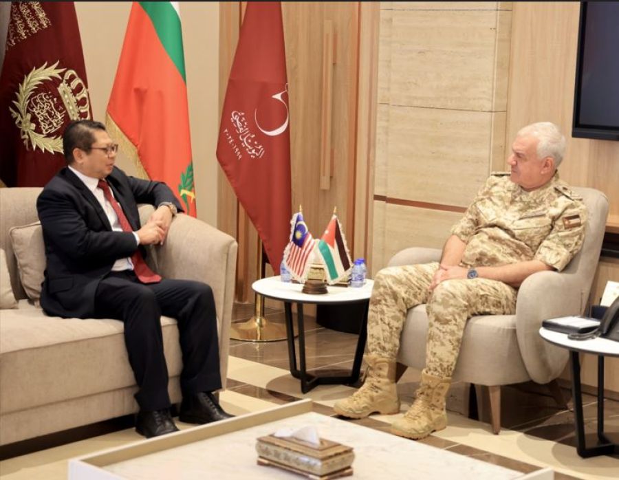 الحنيطي يستقبل السفير الماليزي في عمان..