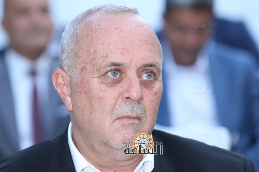 الطباع للرئيس حسان: للجلوس على طاولة