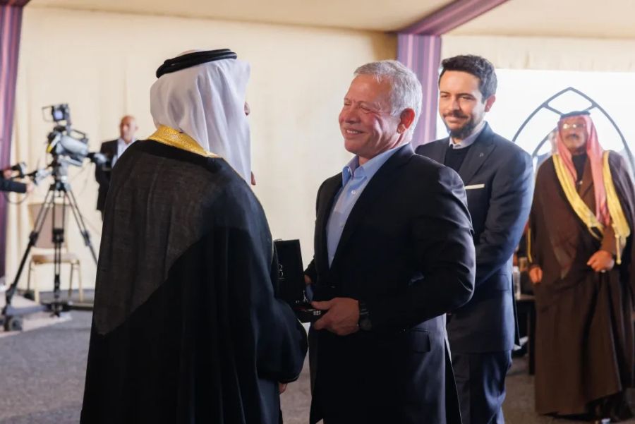 مكرمون يشيدون بحرص الملك على تلمس