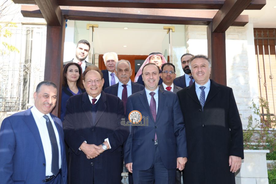 المومني: نفخر بالأردن (صور)