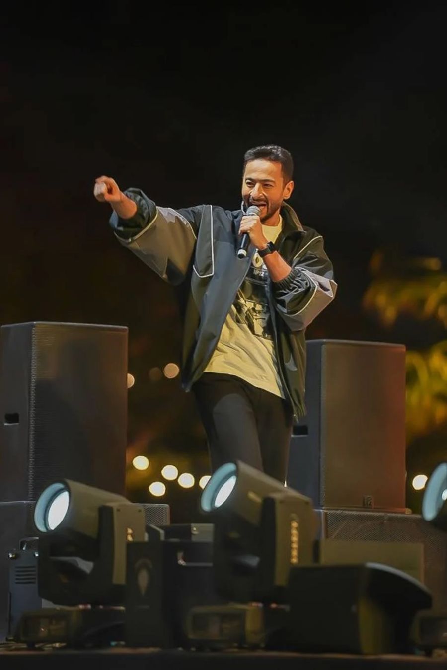 حمادة هلال يتخطّى أحزانه بحفل ضخم