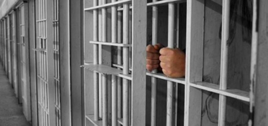 توقيف موظف سابق في أمانة عمان