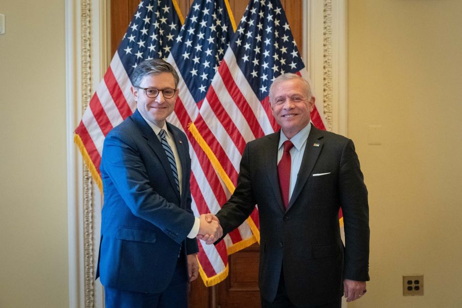 الملك يلتقي رئيس مجلس النواب الأمريكي