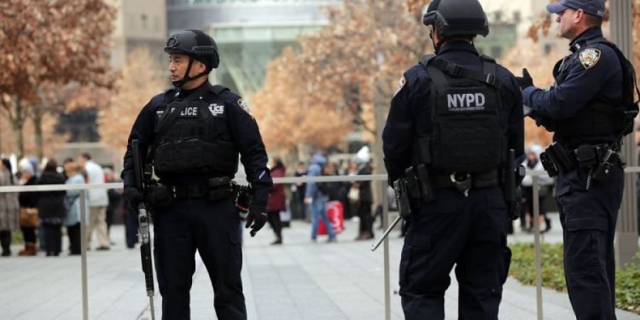 الولايات المتحدة تعتقل رئيس سجن سيئ