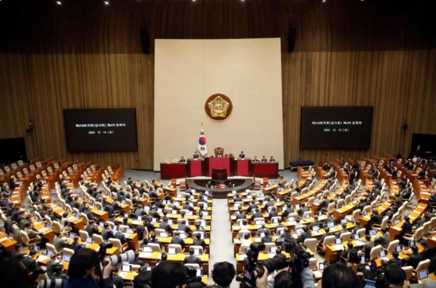 برلمان كوريا الجنوبية يقر عزل الرئيس