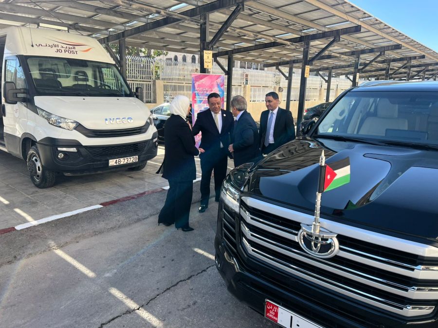 جعفر حسان في البريد الأردني (صور)