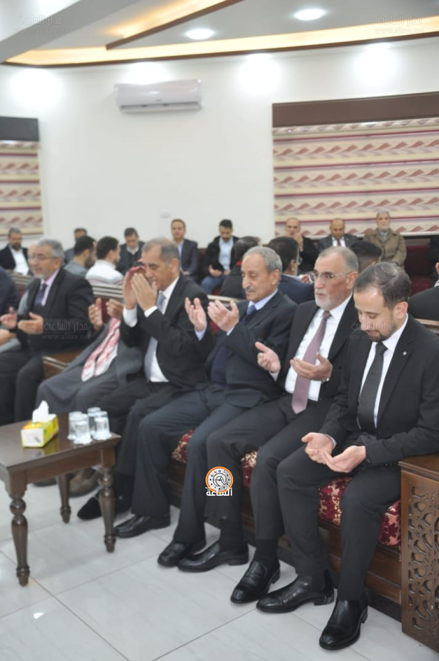 آل الهنداوي وآل عوض الله.. نسايب