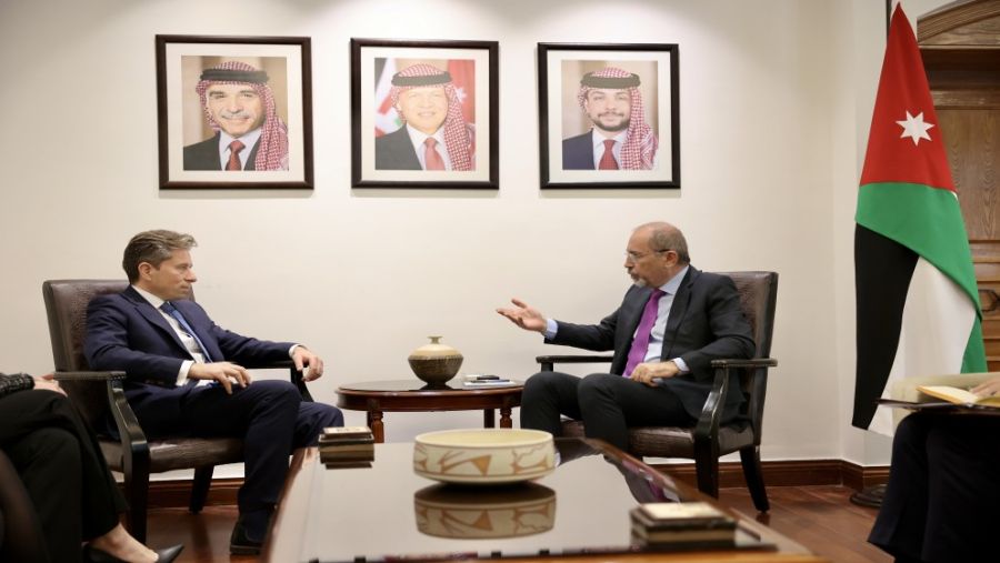 الصفدي يلتقي توم فليتشر