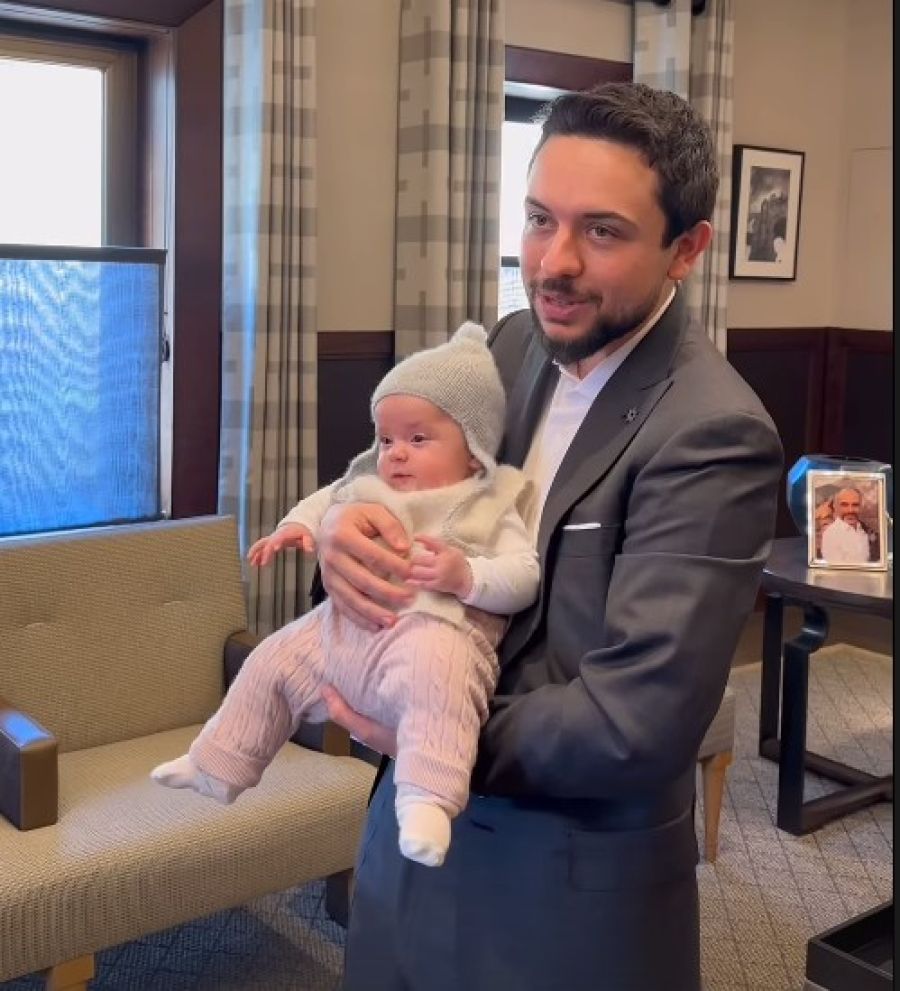 ولي العهد ينشر مقطع فيديو من