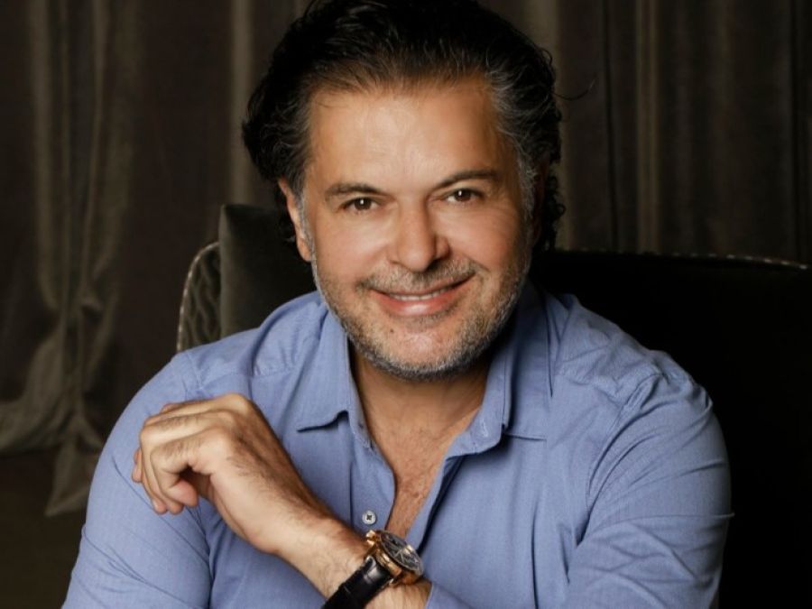 راغب علامة ينفي صحة مكالمة مزيفة