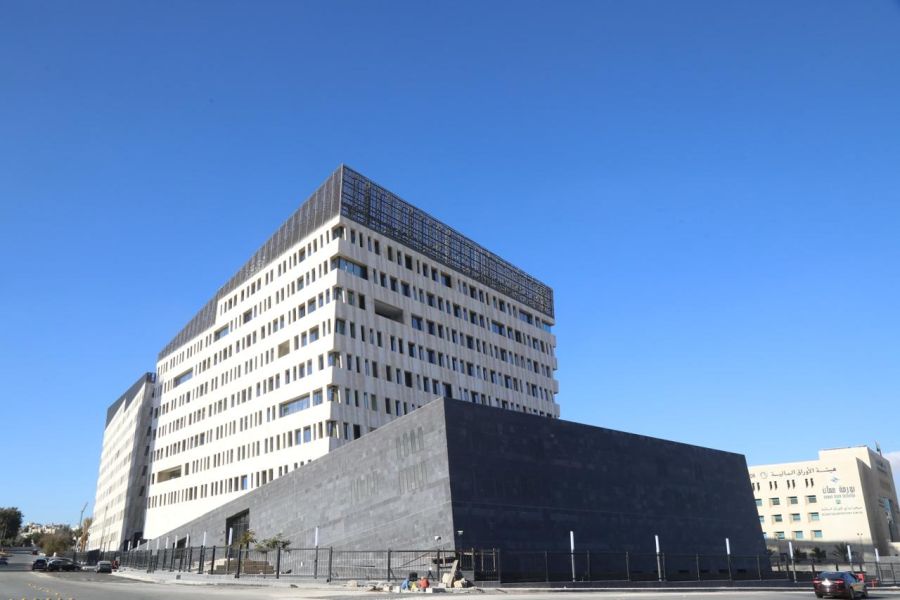 مجمع دوائر وزارة المالية في الأردن..