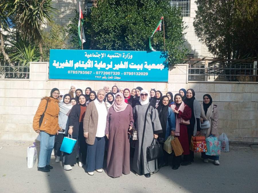 نادي تربوية الزرقاء يزور دار الأيتام