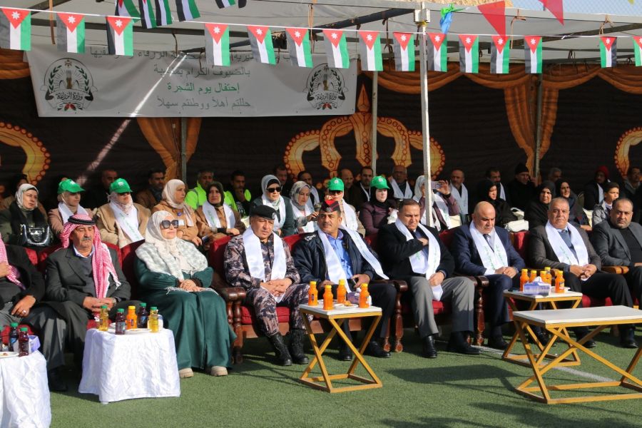 جامعة الزرقاء تشارك في احتفالية يوم